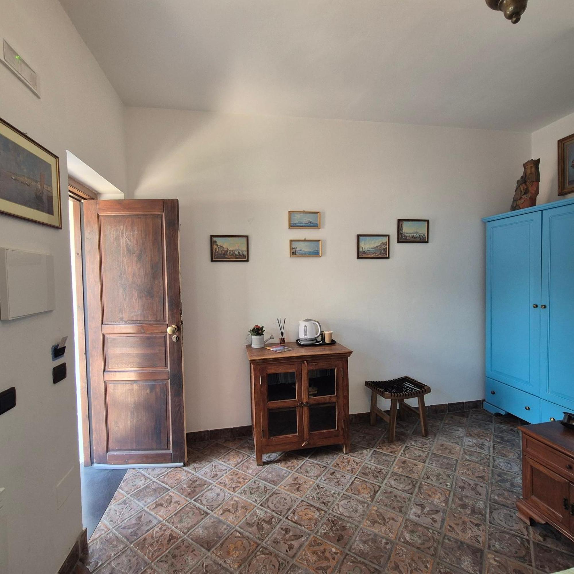 Bed and Breakfast La Cicogna Аджерола Номер фото