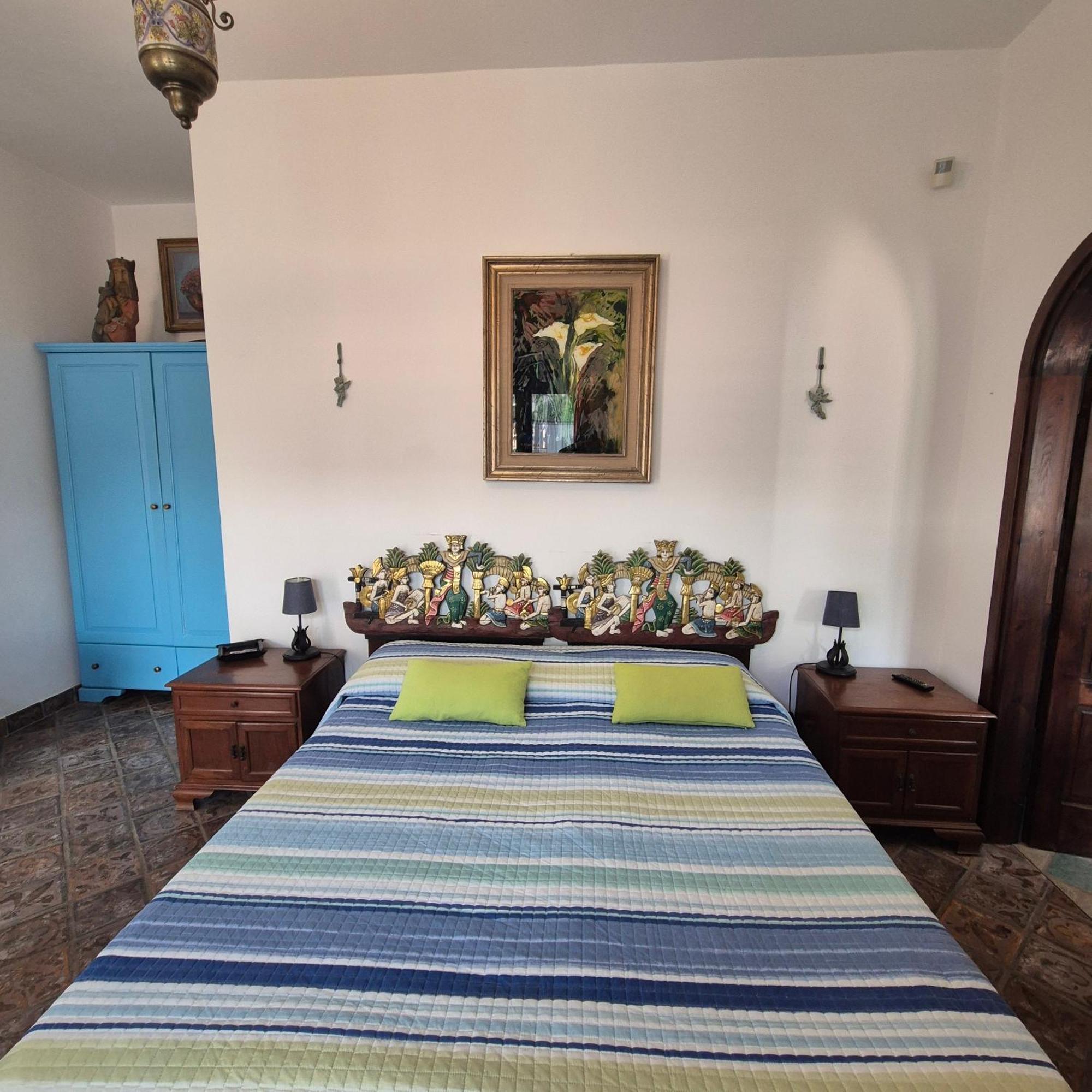 Bed and Breakfast La Cicogna Аджерола Экстерьер фото